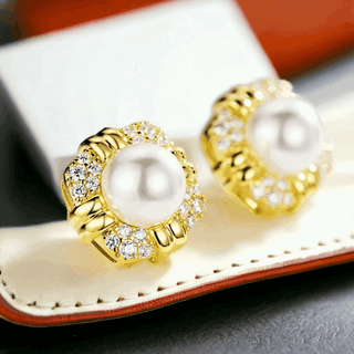 Stunning Large Classic Stud Pearl earrings Earrings