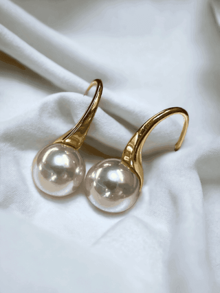 18-Karat Yellow Gold Akoya Pearl Drop Earrings