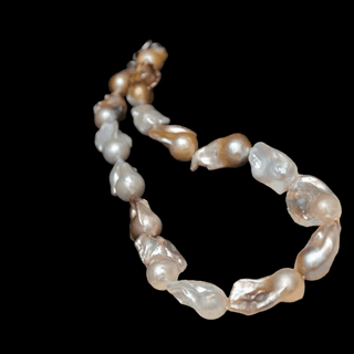 Freshwater Baroque Pearl Necklace 