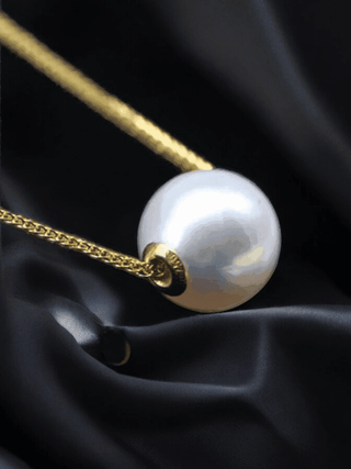 Single 8-8.5mm Natural Akoya Pearl Necklace